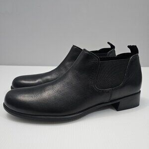 Munro Bedford Ankle Bootie Womens 10 NARROW Black Leather Low Profile Chelsea